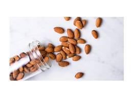 Organic Raw Almonds delicious and healthy Almonds Nuts