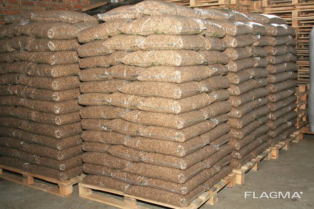 Пеллеты древесные A2 Dřevěné pelety v balení po 15 kg