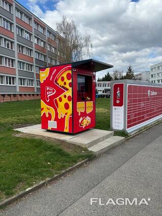 Продается готовый бизнес в Праге: 2 пицца-автомата с круглосуточной работой (24/7).