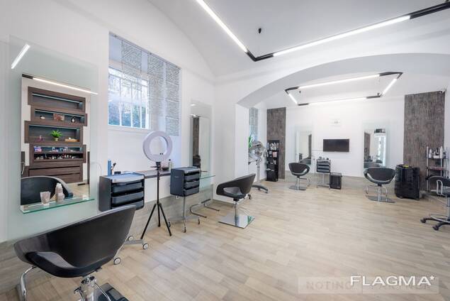 Сдаётся парикмахерское кресло