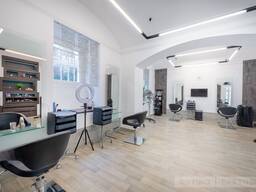 Сдаётся парикмахерское кресло