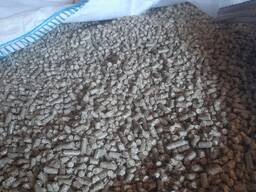 Slunečnicové slupky pelety