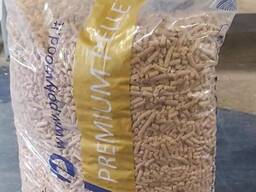 High Quality 100% Pine Wood Pellets Biomass Pellet 15kg