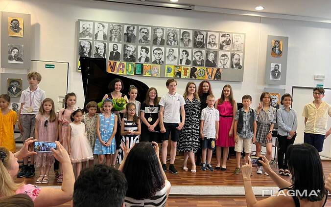 Уроки игры на фортепиано