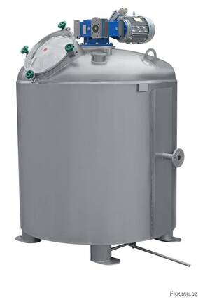 Vacuum evaporator for sugar syrup